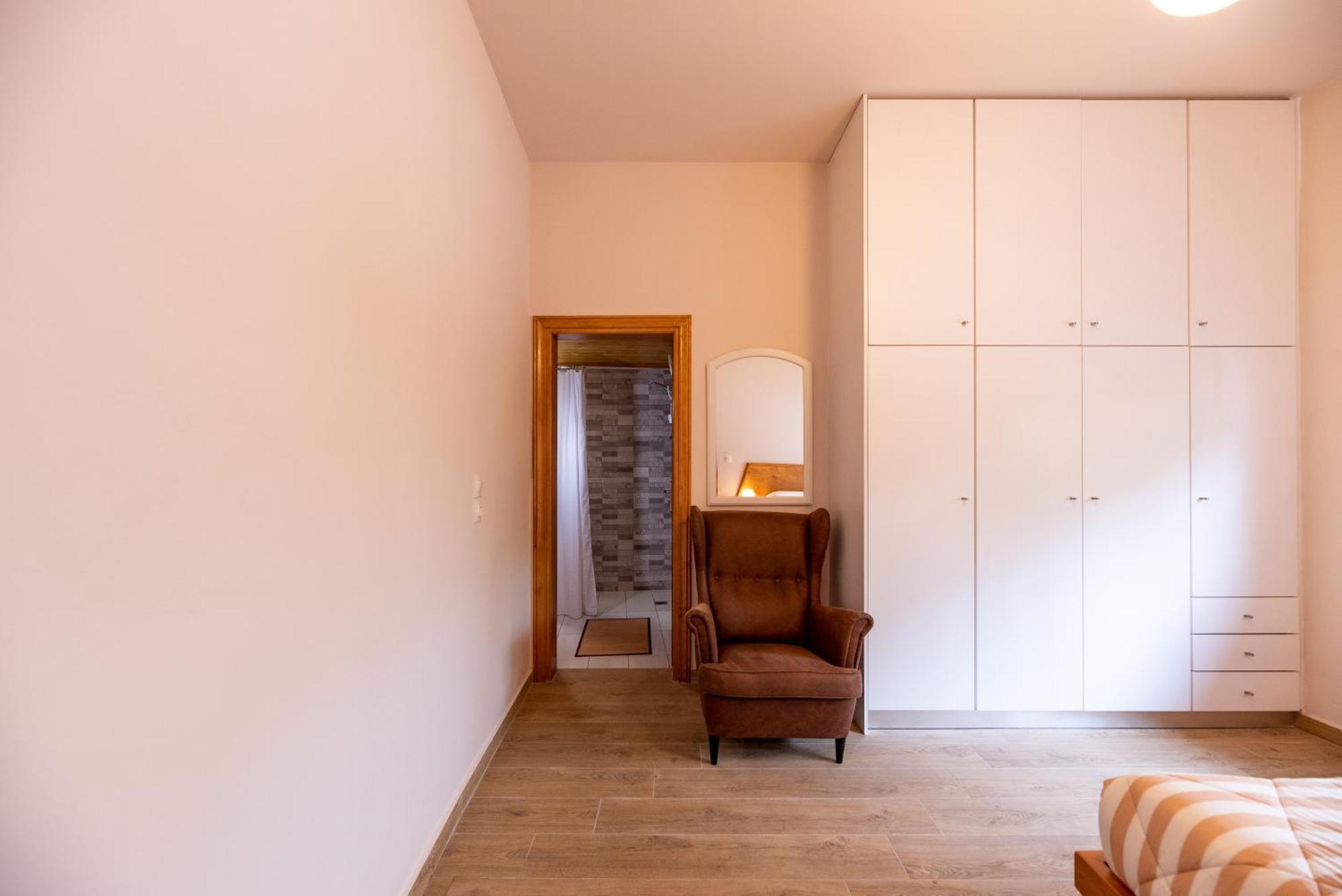 Serenity - Brand New Apt Near Athens Int Arpt Spáta Eksteriør bilde